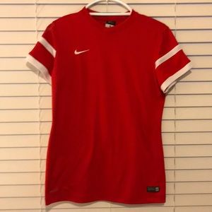 Nike Dri-Fit women’s soccer shirt ⚽️